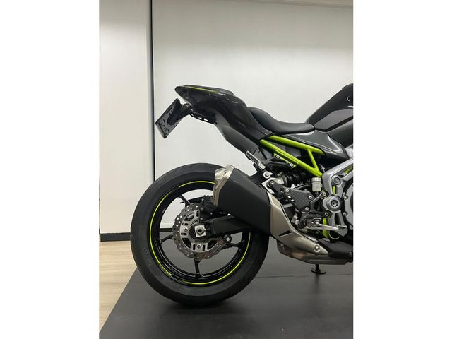 kawasaki - z900