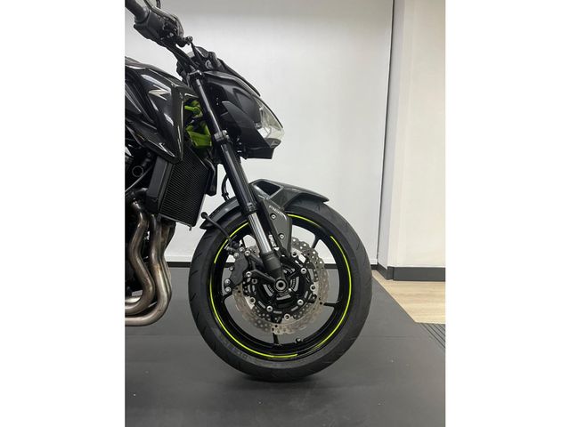 kawasaki - z900