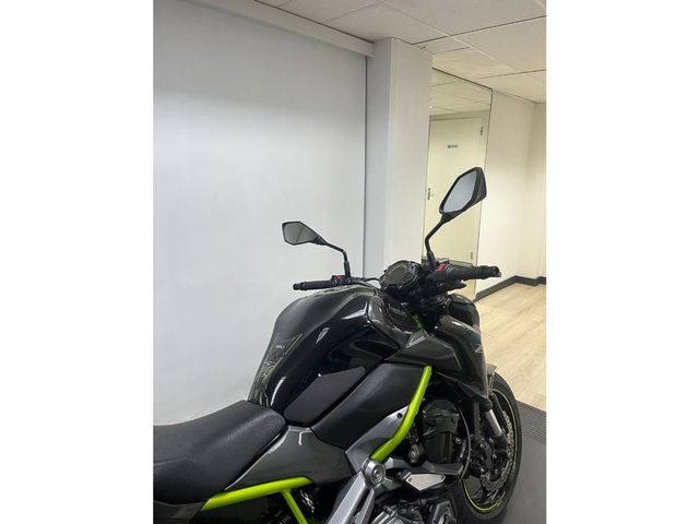 kawasaki - z900