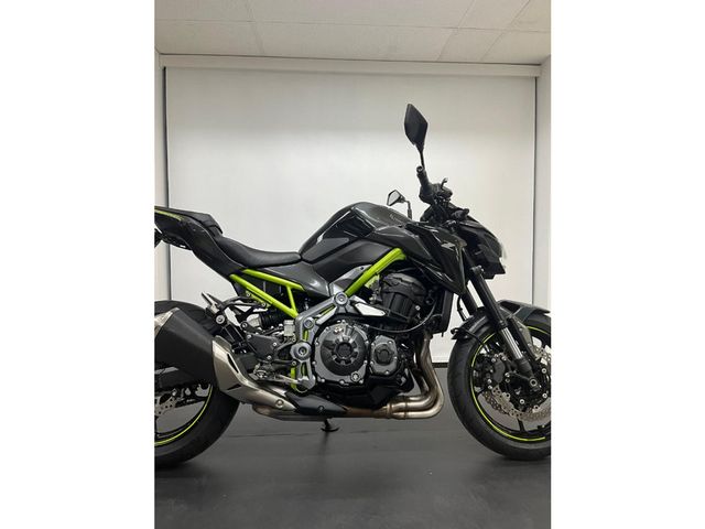 kawasaki - z900
