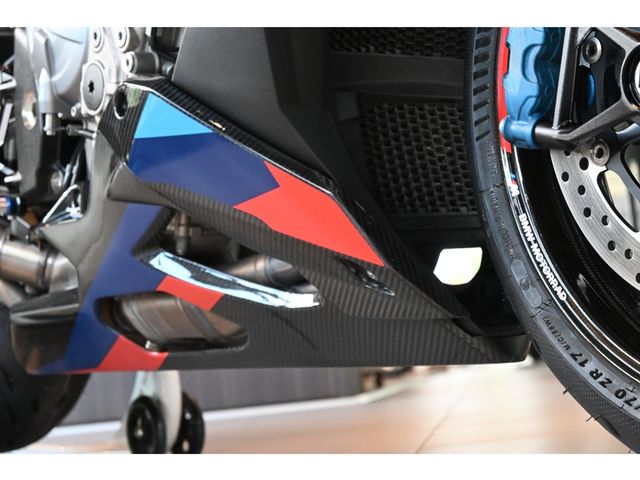 bmw - m-1000-r