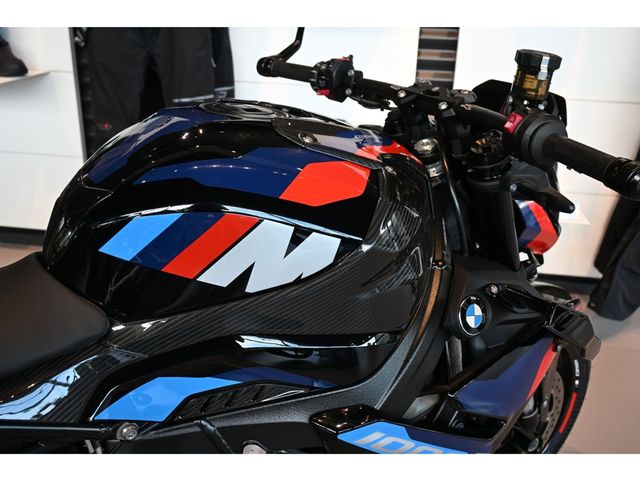 bmw - m-1000-r