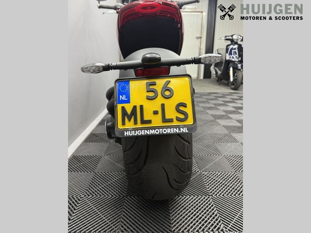 triumph - rocket-iii-r