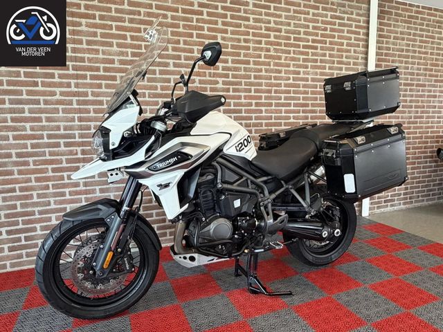 triumph - tiger-explorer-xca