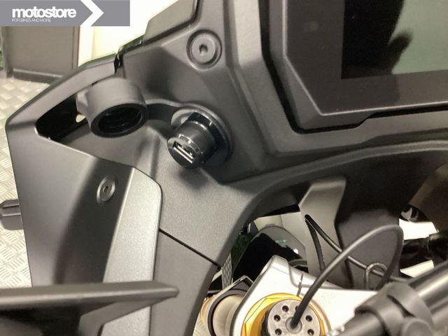 suzuki - gsx-s-1000-gx