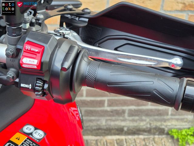 yamaha - tracer-9