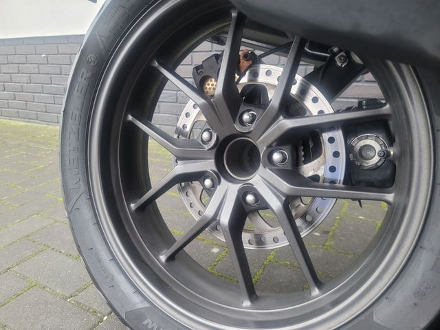 triumph - tiger-explorer-xrx