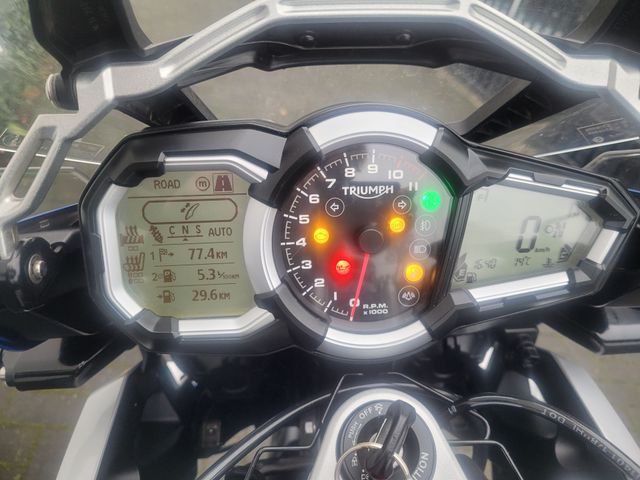 triumph - tiger-explorer-xrx