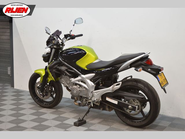 suzuki - sfv-650-gladius-abs