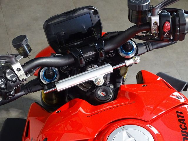ducati - streetfighter-v4s