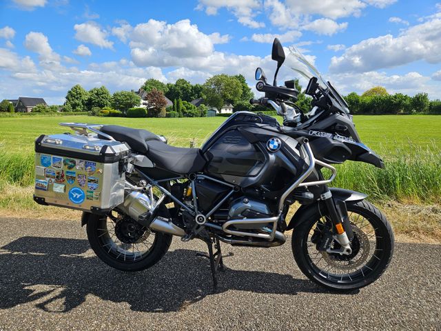 bmw - r-1200-gs-adventure-triple-black