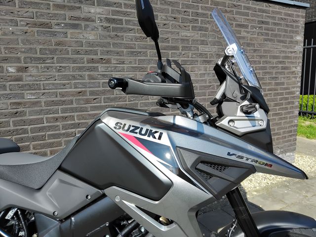 suzuki - v-strom-1050