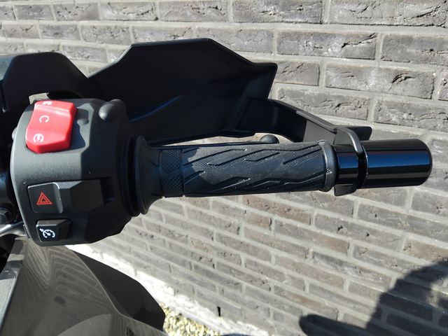 suzuki - v-strom-1050