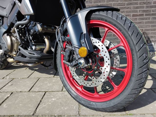 suzuki - v-strom-1050