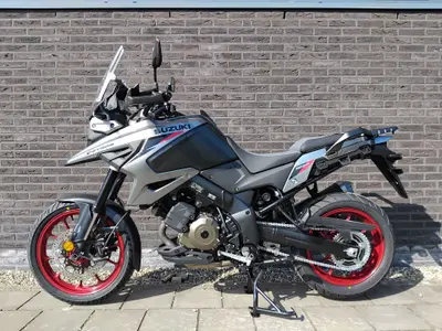 SUZUKI V-STROM 1050 – foto 2