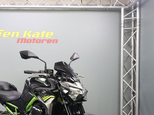 kawasaki - z900