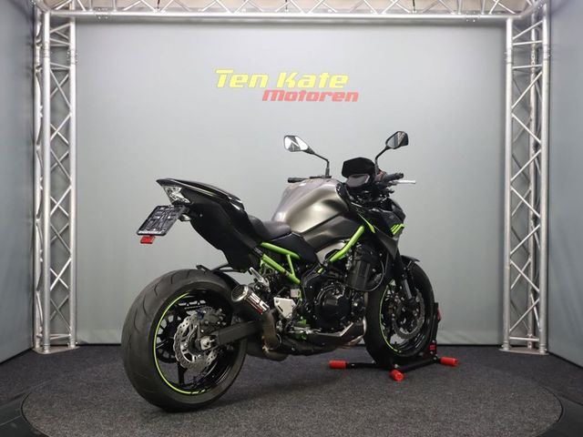 kawasaki - z900