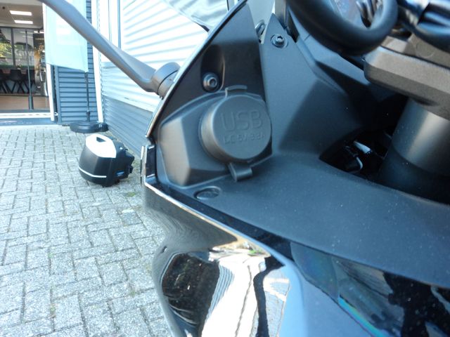 kawasaki - ninja-1000sx