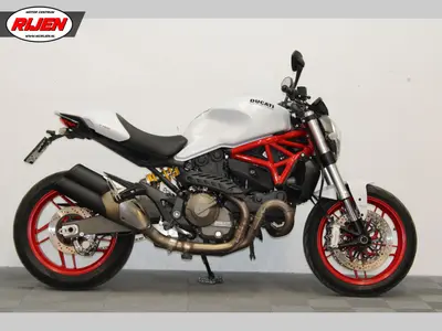 DUCATI MONSTER 821 – foto 2