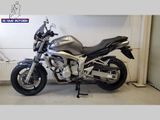 YAMAHA FZS 600 FAZER