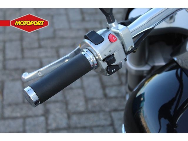 suzuki - m-1800-r-intruder