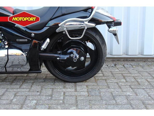 suzuki - m-1800-r-intruder