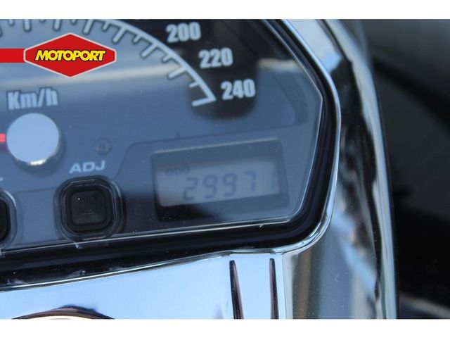 suzuki - m-1800-r-intruder