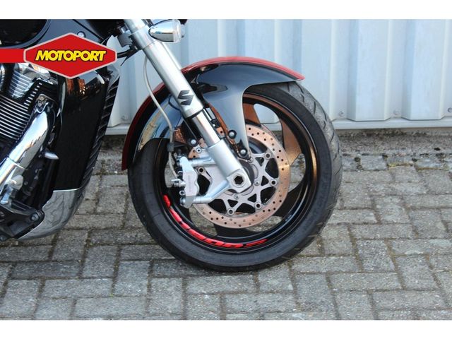 suzuki - m-1800-r-intruder