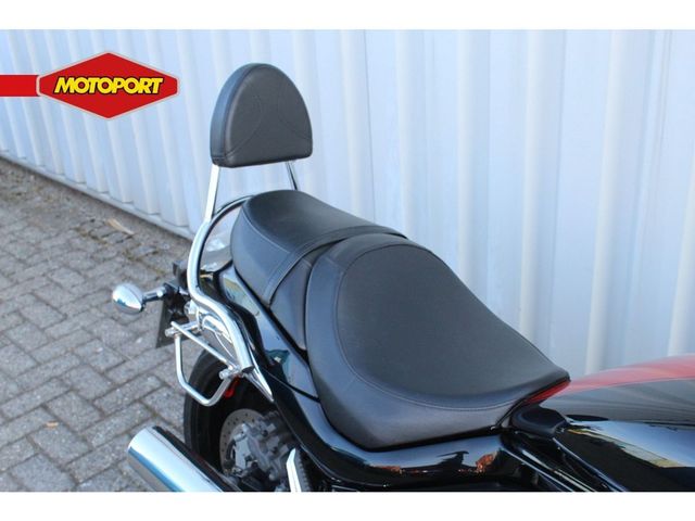 suzuki - m-1800-r-intruder