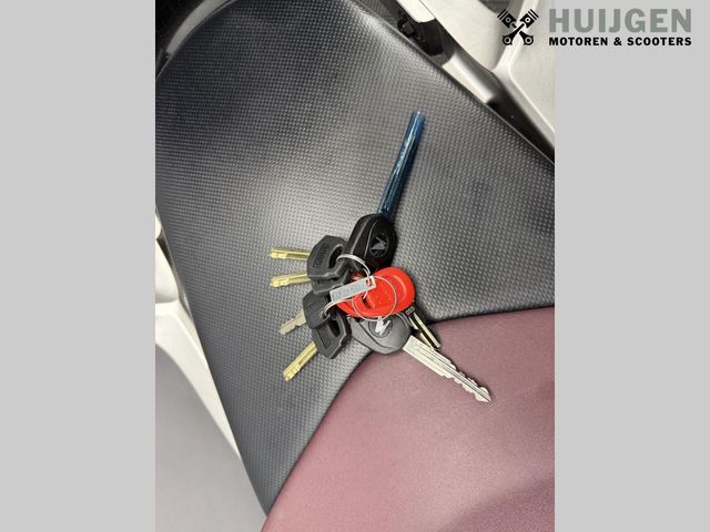 honda - nc-700-d-integra-abs