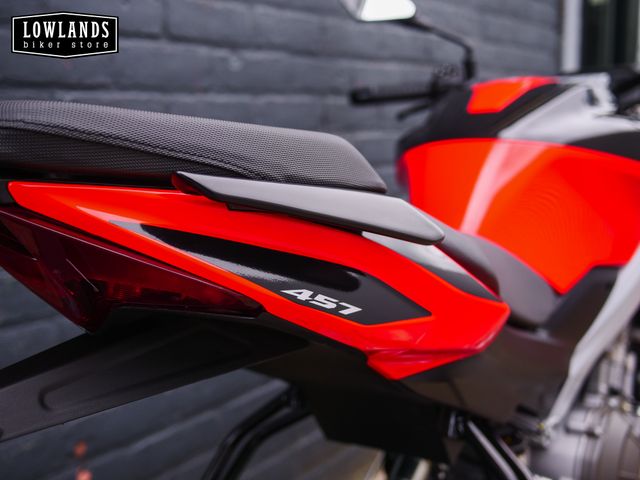 aprilia - tuono-457