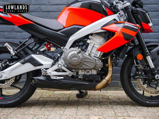 aprilia - tuono-457