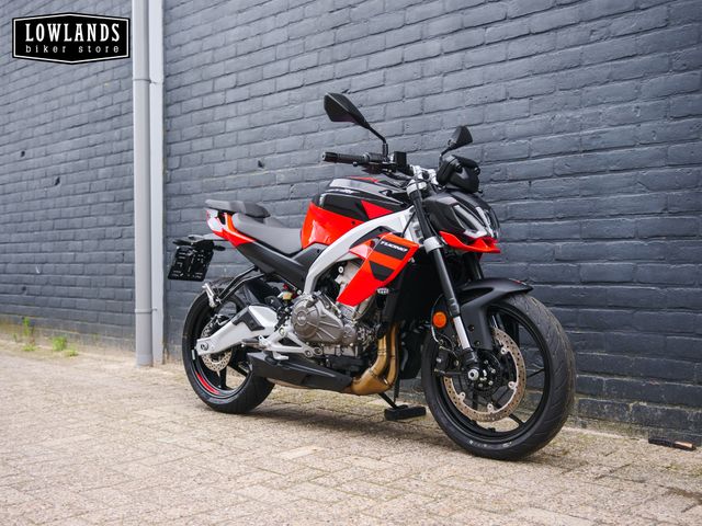 aprilia - tuono-457