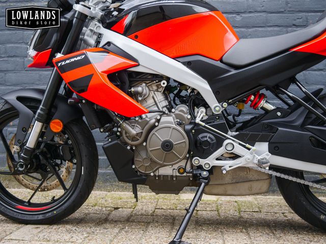 aprilia - tuono-457