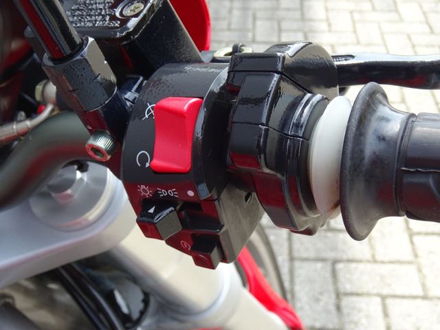 ducati - m-620-i.e.