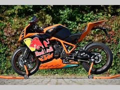 KTM 1190 RC 8 R RED BULL EDITION