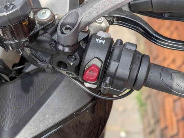 ducati - multistrada-v2-s
