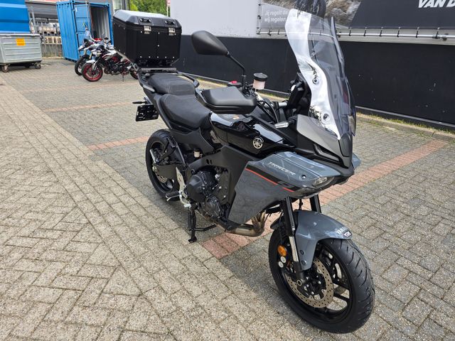 yamaha - tracer-9