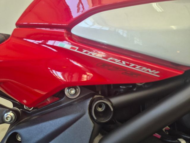 mv-agusta - f3-675