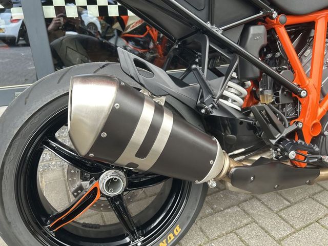ktm - 1290-super-duke-gt