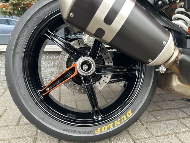 ktm - 1290-super-duke-gt