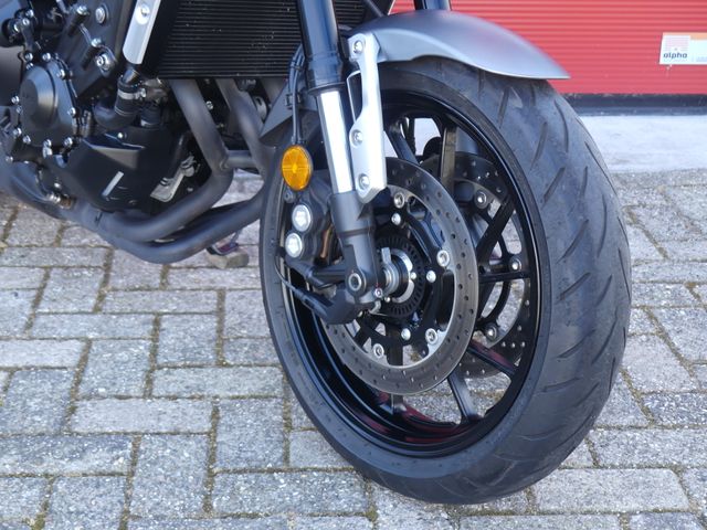 yamaha - xsr-900-abs