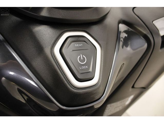 yamaha - tmax-tech-max