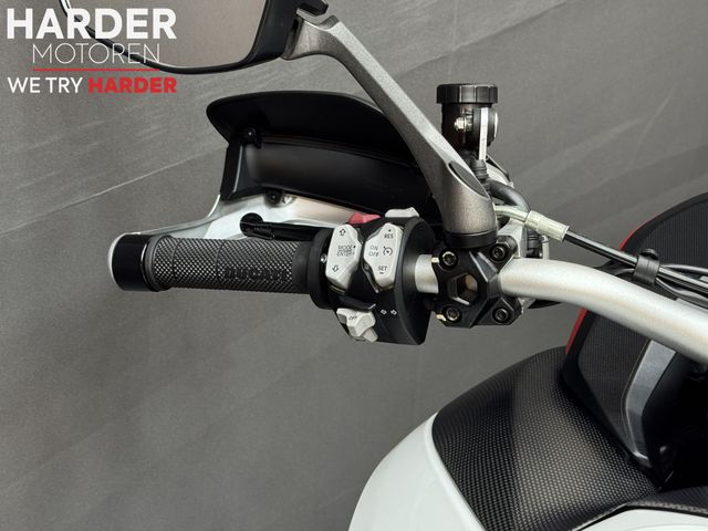 ducati - multistrada-1260-pikes-peak