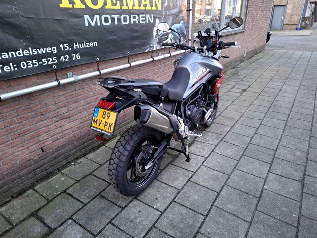 triumph - tiger-850-sport