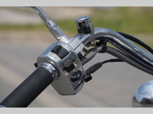 yamaha - xvs-1100-a-dragstar-classic