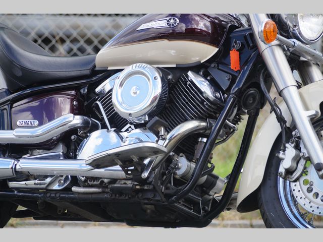 yamaha - xvs-1100-a-dragstar-classic
