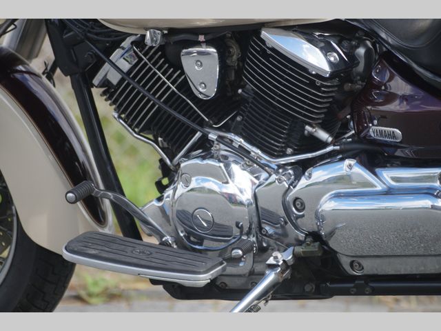 yamaha - xvs-1100-a-dragstar-classic