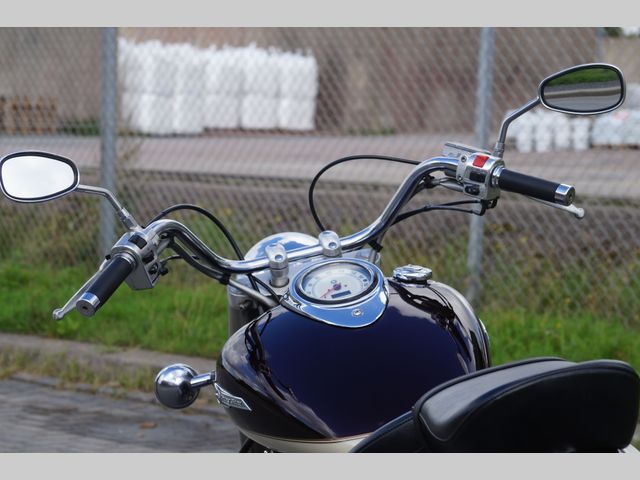 yamaha - xvs-1100-a-dragstar-classic