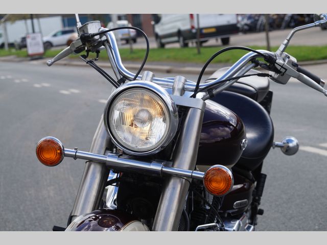 yamaha - xvs-1100-a-dragstar-classic